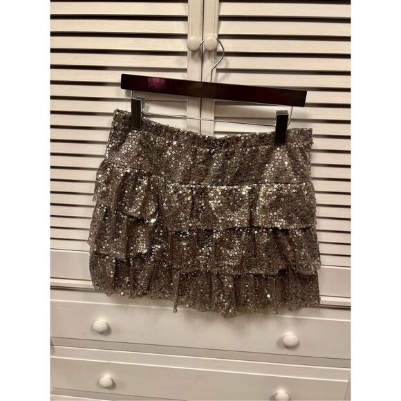 Express sequin tiered skirt - Picture 2 of 12